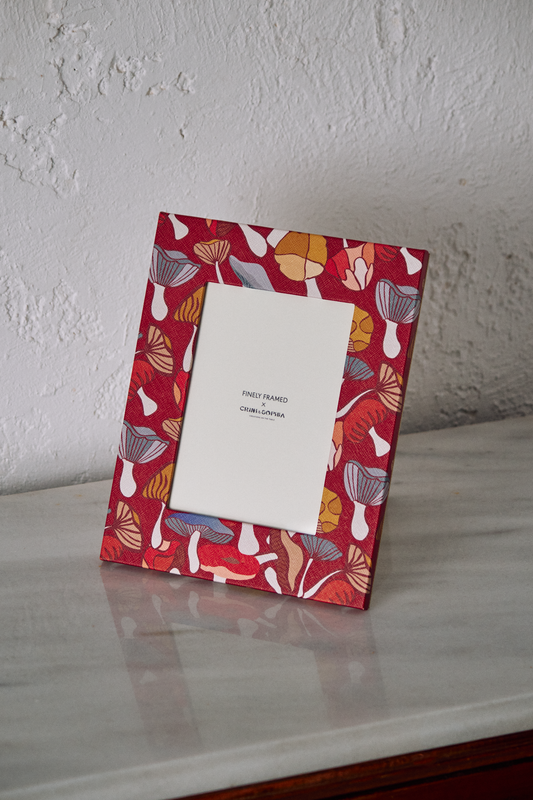 Wonderland Red Photo Frame