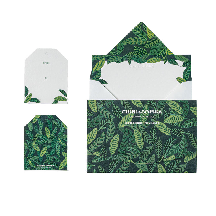 Correspondence box including 10 cards, 10 envelopes and 10 gift tags in a green garden pattern.