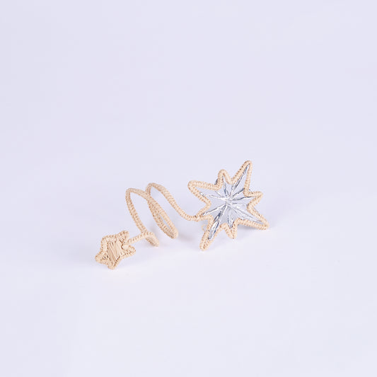Set of 2 Rolled Stars Handwoven Natural & Silver Napkin Ring